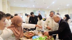 20230331062406.jpg - บรรยากาศพิธีมอบประกาศนียบัตร โครงการบัณฑิตพันธุ์ใหม่ (Non-Degree) สาขานวัตกรรมเกษตรอินทรีย์ | https://facagri.cmru.ac.th/web