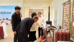 20230331062415.jpg - บรรยากาศพิธีมอบประกาศนียบัตร โครงการบัณฑิตพันธุ์ใหม่ (Non-Degree) สาขานวัตกรรมเกษตรอินทรีย์ | https://facagri.cmru.ac.th/web