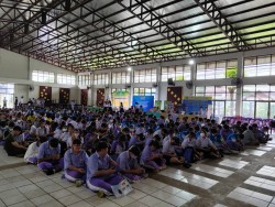 20231227103314(1).jpg - กิจกรรมเปิดโลกกว้างแห่งการเรียนรู้ สู่การศึกษาต่อและอาชีพ โรงเรียนพร้าววิทยาคม | https://facagri.cmru.ac.th/web