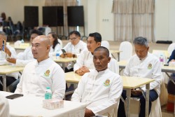 20231227110209.jpg - พิธีมอบประกาศนียบัตร โครงการบัณฑิตพันธุ์ใหม่ รุ่นที่ 2 | https://facagri.cmru.ac.th/web