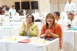 20231227110224.jpg - พิธีมอบประกาศนียบัตร โครงการบัณฑิตพันธุ์ใหม่ รุ่นที่ 2 | https://facagri.cmru.ac.th/web