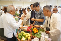 20231227110248.jpg - พิธีมอบประกาศนียบัตร โครงการบัณฑิตพันธุ์ใหม่ รุ่นที่ 2 | https://facagri.cmru.ac.th/web