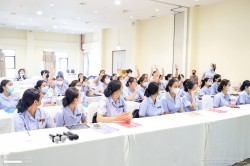 20231228091827.jpg - อบรมเชิงปฏิบัติการสร้างการเรียนรู้แบบสหวิชาชีพ การป้องกันโรคพิษสุนัขบ้าของวิชาชีพอื่นๆให้แก่นักศึกษาและประชาชน | https://facagri.cmru.ac.th/web
