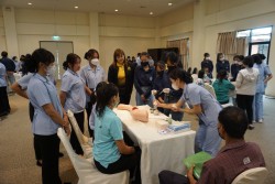 20231228091951.jpg - อบรมเชิงปฏิบัติการสร้างการเรียนรู้แบบสหวิชาชีพ การป้องกันโรคพิษสุนัขบ้าของวิชาชีพอื่นๆให้แก่นักศึกษาและประชาชน | https://facagri.cmru.ac.th/web