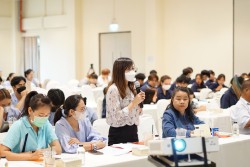 20231228091954.jpg - อบรมเชิงปฏิบัติการสร้างการเรียนรู้แบบสหวิชาชีพ การป้องกันโรคพิษสุนัขบ้าของวิชาชีพอื่นๆให้แก่นักศึกษาและประชาชน | https://facagri.cmru.ac.th/web