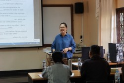 20231228093041.jpg - โครงการพัฒนาทักษะภาษาอังกฤษของนักศึกษาคณะเทคโนโลยีการเกษตร รุ่นที่ 2 | https://facagri.cmru.ac.th/web