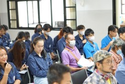 20231228094102.jpg - การปฏิบัติทางการเกษตรที่ดีด้านปศุสัตว์สำหรับผู้ประกอบการฟาร์มเลี้ยงสัตว์ | https://facagri.cmru.ac.th/web