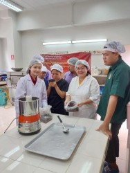 20231228100532(12).jpg - กิจกรรมการผลิตและแปรรูปสเปรดโกโก้ | https://facagri.cmru.ac.th/web