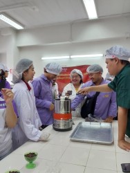 20231228100532(2).jpg - กิจกรรมการผลิตและแปรรูปสเปรดโกโก้ | https://facagri.cmru.ac.th/web