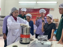 20231228100532(3).jpg - กิจกรรมการผลิตและแปรรูปสเปรดโกโก้ | https://facagri.cmru.ac.th/web