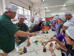 20231228100532(5).jpg - กิจกรรมการผลิตและแปรรูปสเปรดโกโก้ | https://facagri.cmru.ac.th/web