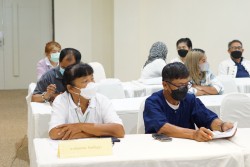 20240117131452.jpg - โครงการส่งเสริมและสนับสนุนการเกษตรอินทรีย์สู่การพัฒนาท้องถิ่นที่ยั่งยืน  รับรองแปลงมาตรฐานเกษตรอินทรีย์ 100 แปลง | https://facagri.cmru.ac.th/web