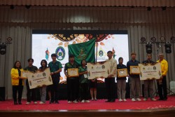 20240209165132.jpg - บรรยากาศการมอบรางวัล | https://facagri.cmru.ac.th/web