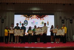 20240209165212.jpg - บรรยากาศการมอบรางวัล | https://facagri.cmru.ac.th/web