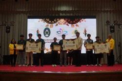 20240209165253.jpg - บรรยากาศการมอบรางวัล | https://facagri.cmru.ac.th/web