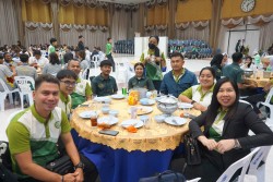 20240209192952.jpg - บรรยากาศงานเลี้ยง การแสดงพิธีปิด มอบรางวัลพิเศษ และการมอบธงเจ้าภาพครั้งต่อไป | https://facagri.cmru.ac.th/web