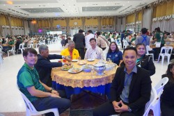 20240209193006.jpg - บรรยากาศงานเลี้ยง การแสดงพิธีปิด มอบรางวัลพิเศษ และการมอบธงเจ้าภาพครั้งต่อไป | https://facagri.cmru.ac.th/web