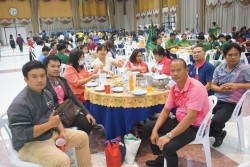 20240209193010.jpg - บรรยากาศงานเลี้ยง การแสดงพิธีปิด มอบรางวัลพิเศษ และการมอบธงเจ้าภาพครั้งต่อไป | https://facagri.cmru.ac.th/web