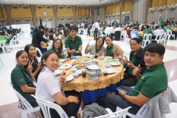 20240209193030.jpg - บรรยากาศงานเลี้ยง การแสดงพิธีปิด มอบรางวัลพิเศษ และการมอบธงเจ้าภาพครั้งต่อไป | https://facagri.cmru.ac.th/web
