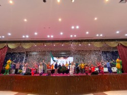 20240209193102.jpg - บรรยากาศงานเลี้ยง การแสดงพิธีปิด มอบรางวัลพิเศษ และการมอบธงเจ้าภาพครั้งต่อไป | https://facagri.cmru.ac.th/web