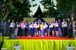 20240313152106(1).jpg - พิธีรับ-ส่งมอบหน้าที่ให้กับผู้นำนักศึกษา และพิธีมอบเกียรติบัตรผู้นำนักศึกษา ประจำปีการศึกษา 2566 และ 2567 | https://facagri.cmru.ac.th/web
