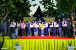 20240313152106.jpg - พิธีรับ-ส่งมอบหน้าที่ให้กับผู้นำนักศึกษา และพิธีมอบเกียรติบัตรผู้นำนักศึกษา ประจำปีการศึกษา 2566 และ 2567 | https://facagri.cmru.ac.th/web