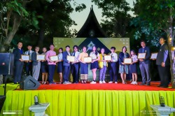 20240313152108.jpg - พิธีรับ-ส่งมอบหน้าที่ให้กับผู้นำนักศึกษา และพิธีมอบเกียรติบัตรผู้นำนักศึกษา ประจำปีการศึกษา 2566 และ 2567 | https://facagri.cmru.ac.th/web